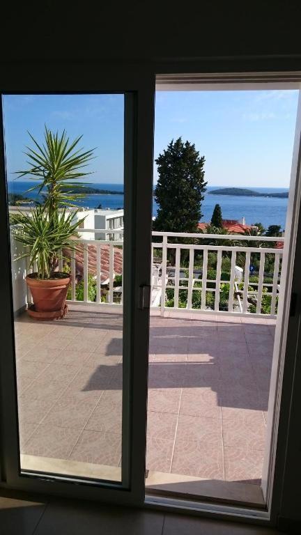 Apartments Mare 2 Хвар Екстер'єр фото