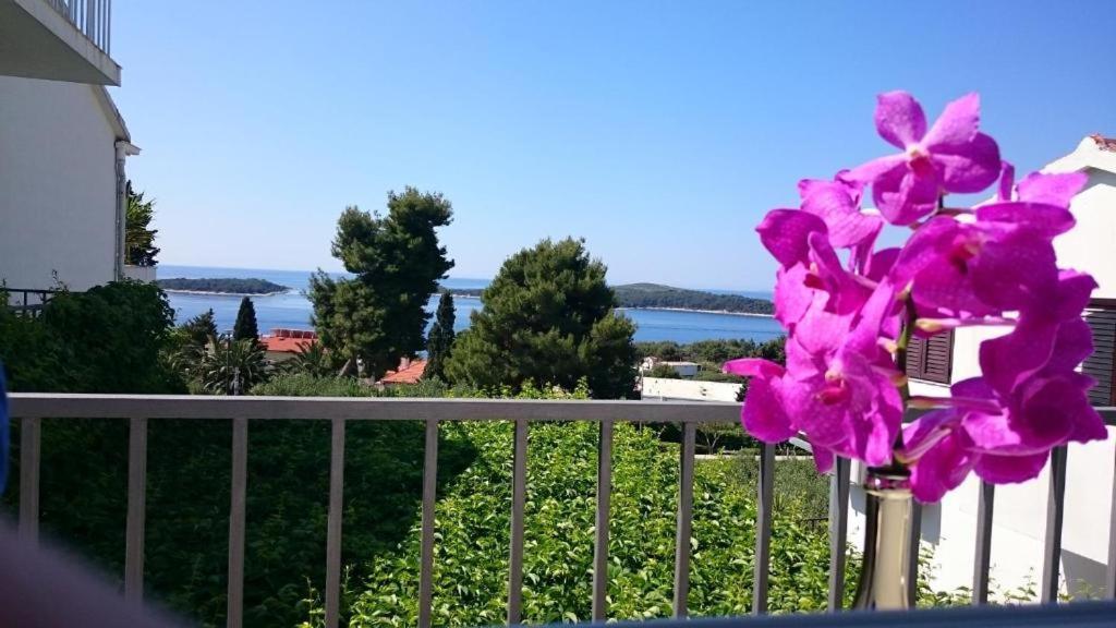 Apartments Mare 2 Хвар Екстер'єр фото